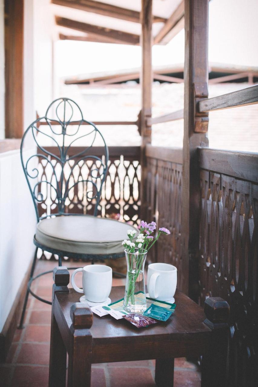 Hotel Patan House Катманду Экстерьер фото
