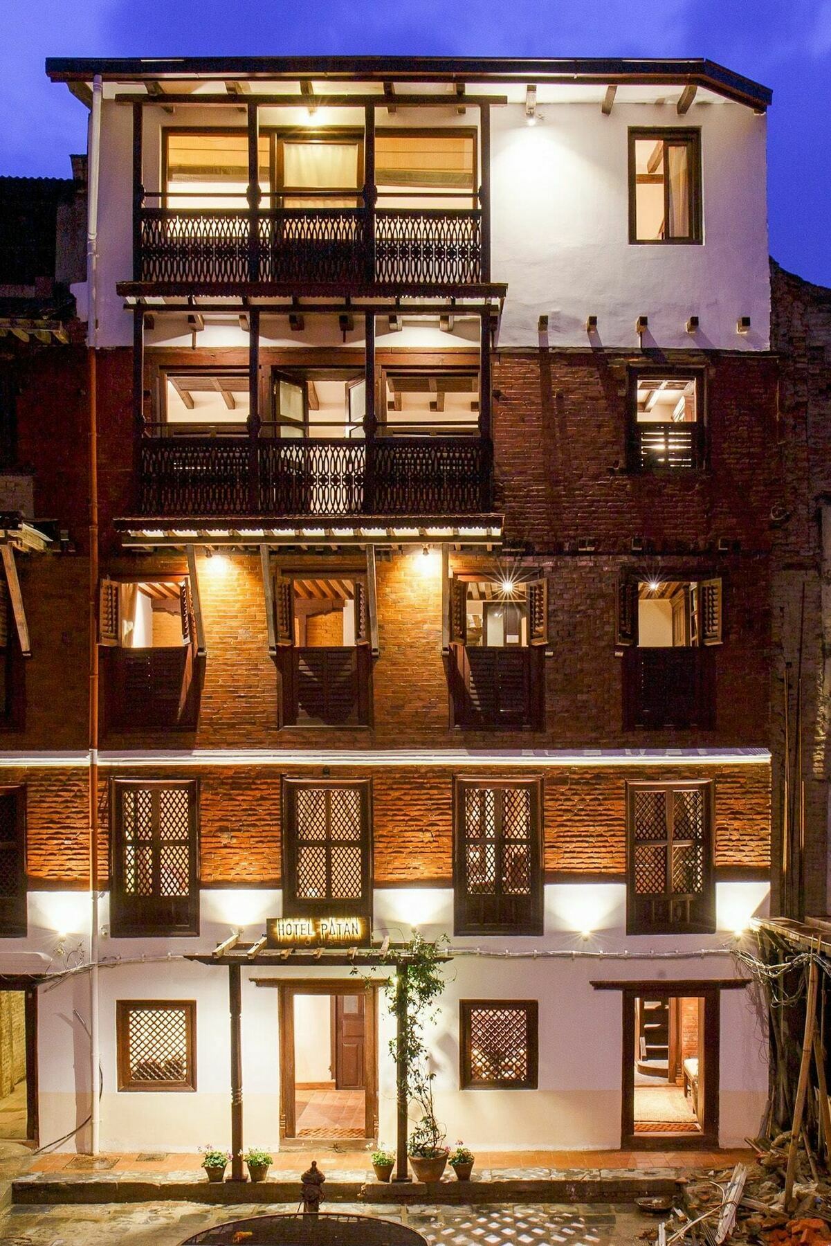 Hotel Patan House Катманду Экстерьер фото